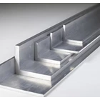 Aluminium Angle 20 x 20  x 2 mm 1